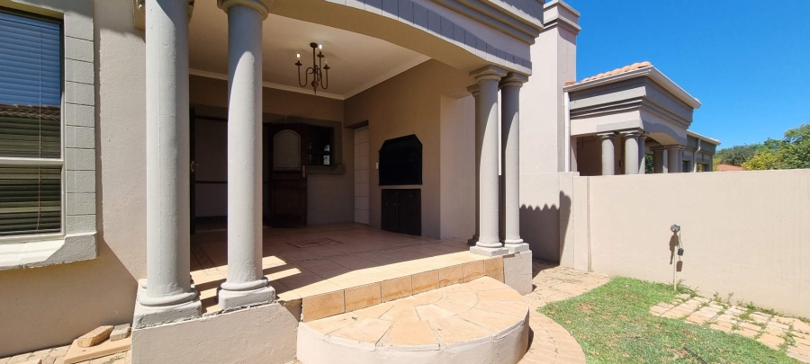 3 Bedroom Property for Sale in Dan Pienaar Free State